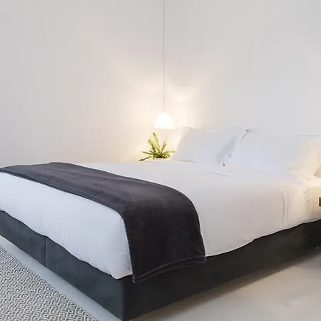 Monogram Hotel